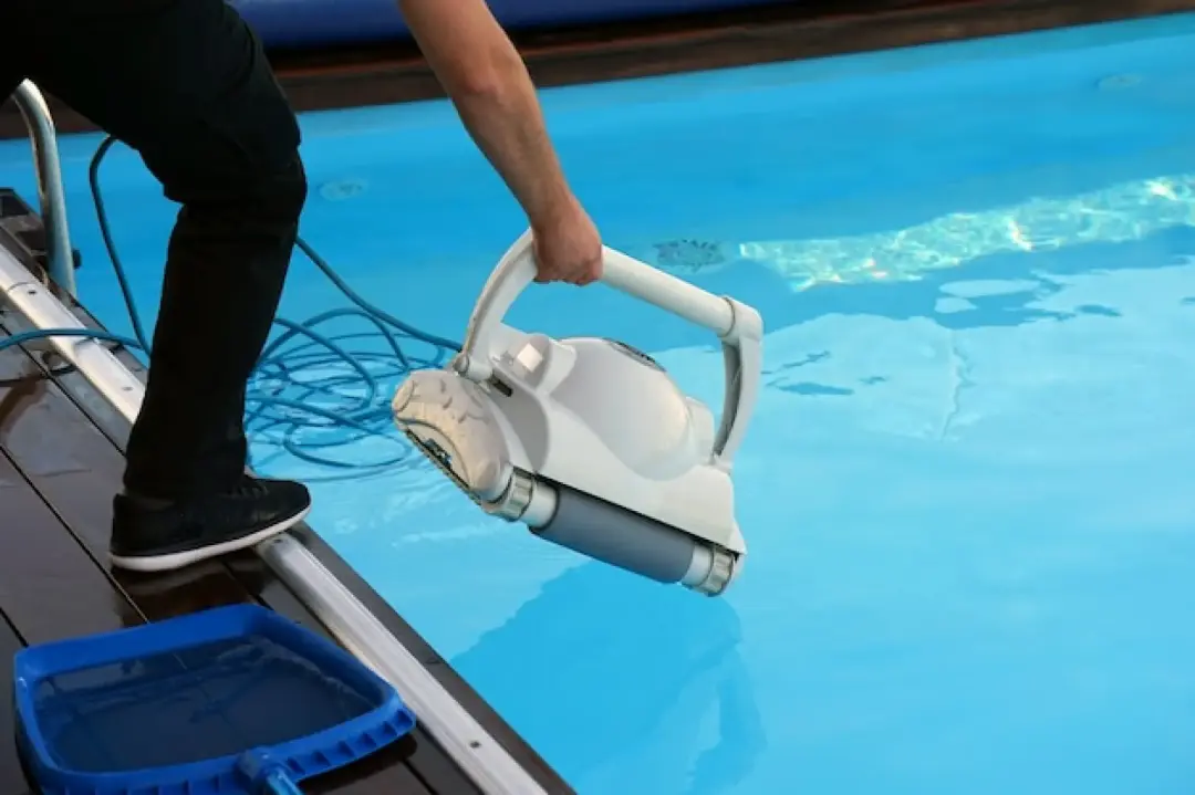Regular Pool Cleaning Services