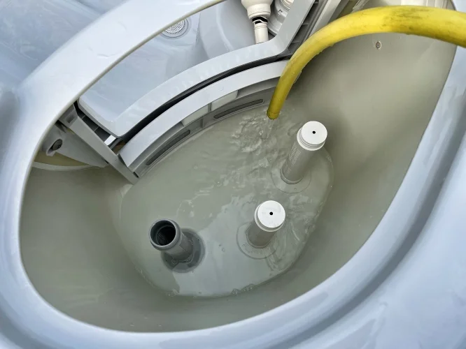 Hotspring biofilm flush & water change (image 7 of 10)